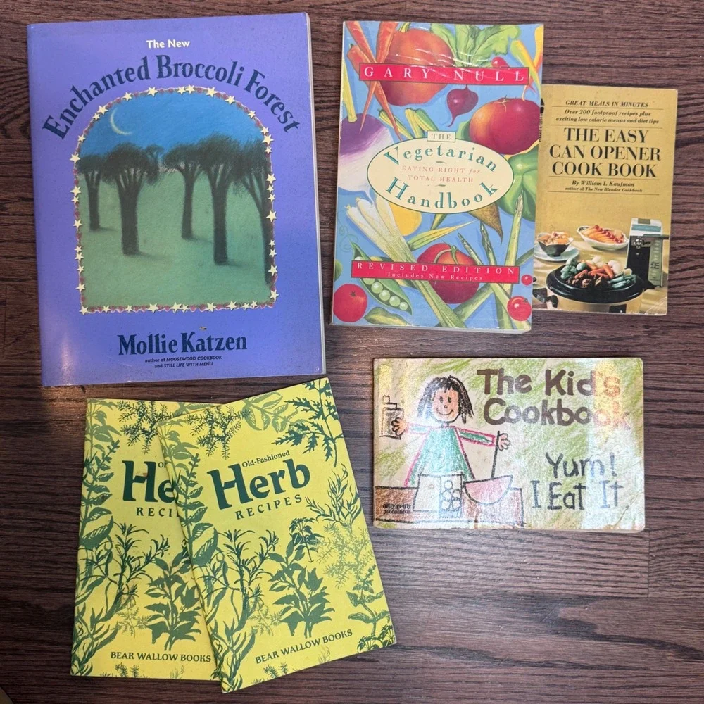 Vintage Cookbooks Lot Vegetarian Kids Easy Can Opener Enchanted Broccoli Forest‎